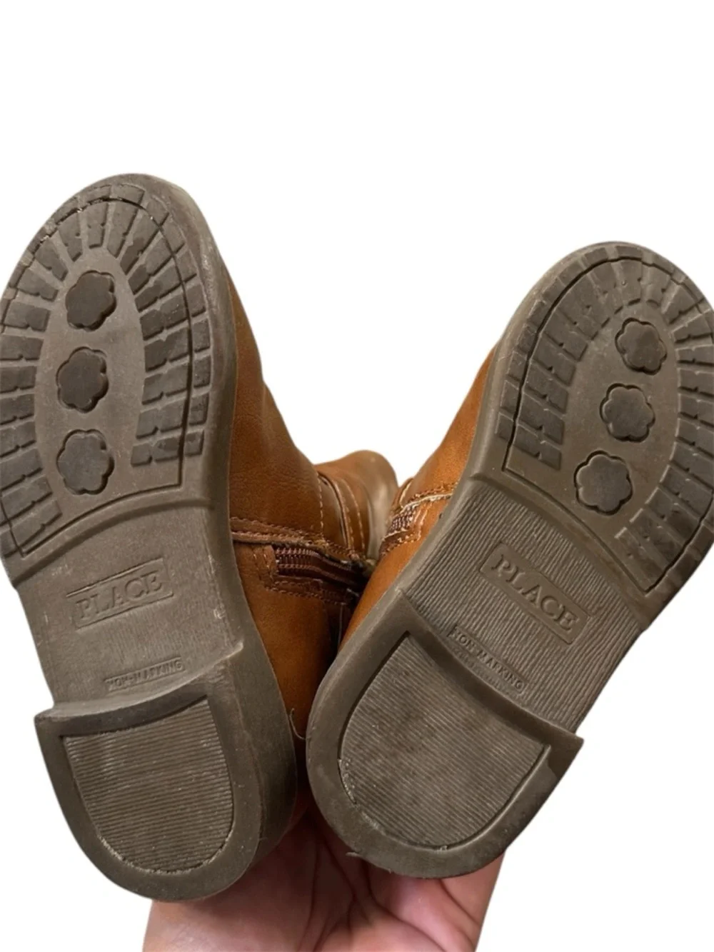 Children's Place Size 8 Tan heart buckle zip up boots shoes girls